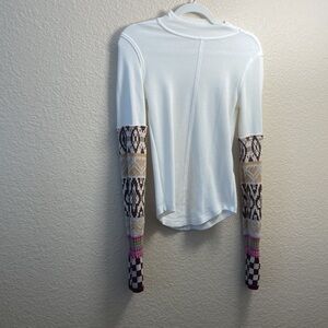 we the free size small